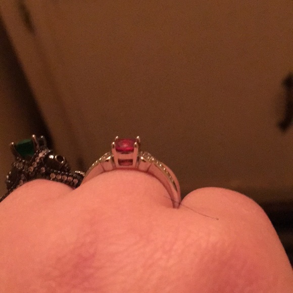 Ring - Picture 2 of 2